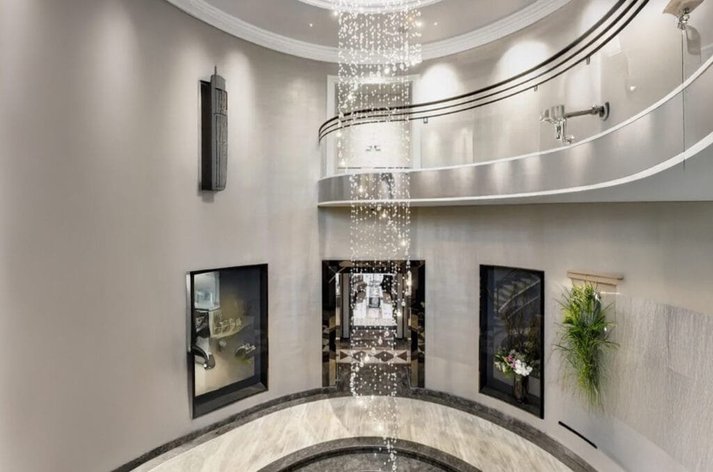 lighting-for-hallways-and-staircases-in-dubai-villas
